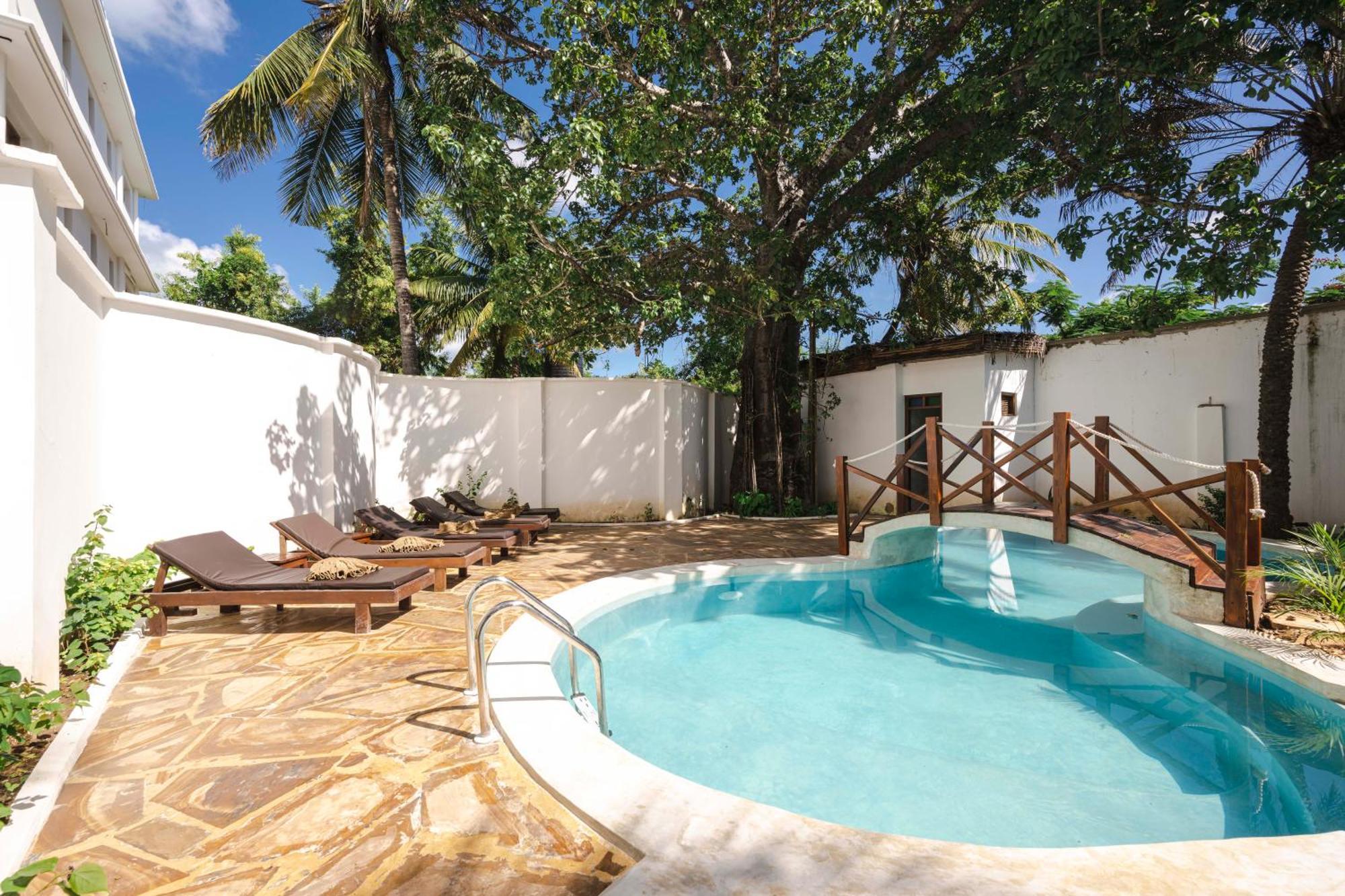 Tasneem Islamic Luxury Suites Jambiani  Extérieur photo