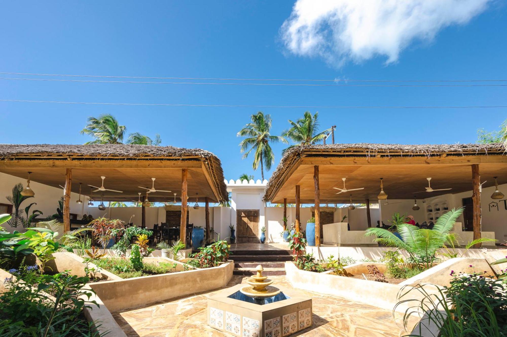 Tasneem Islamic Luxury Suites Jambiani  Extérieur photo