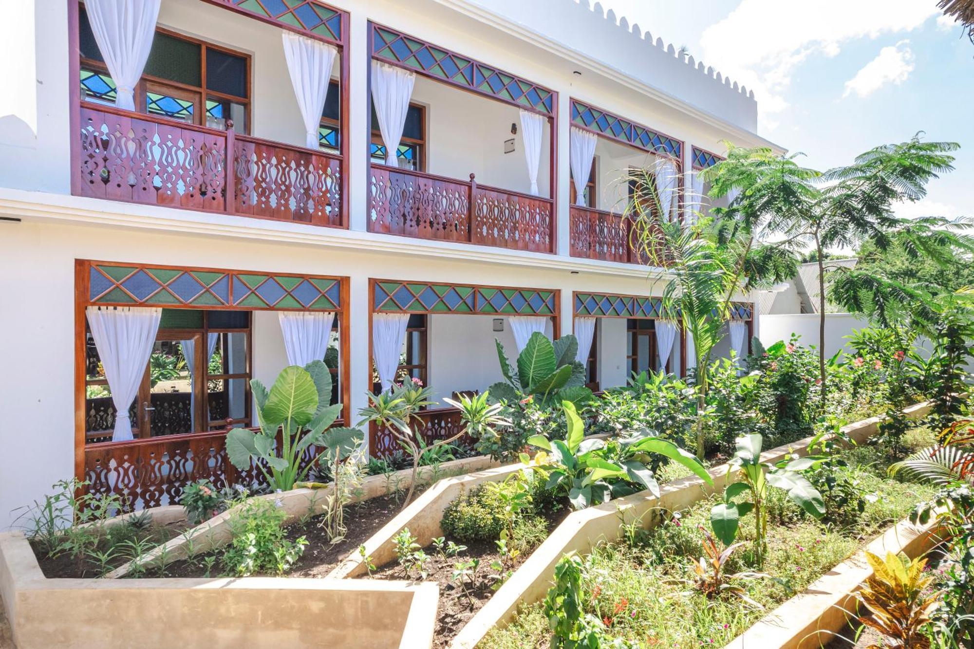 Tasneem Islamic Luxury Suites Jambiani  Extérieur photo