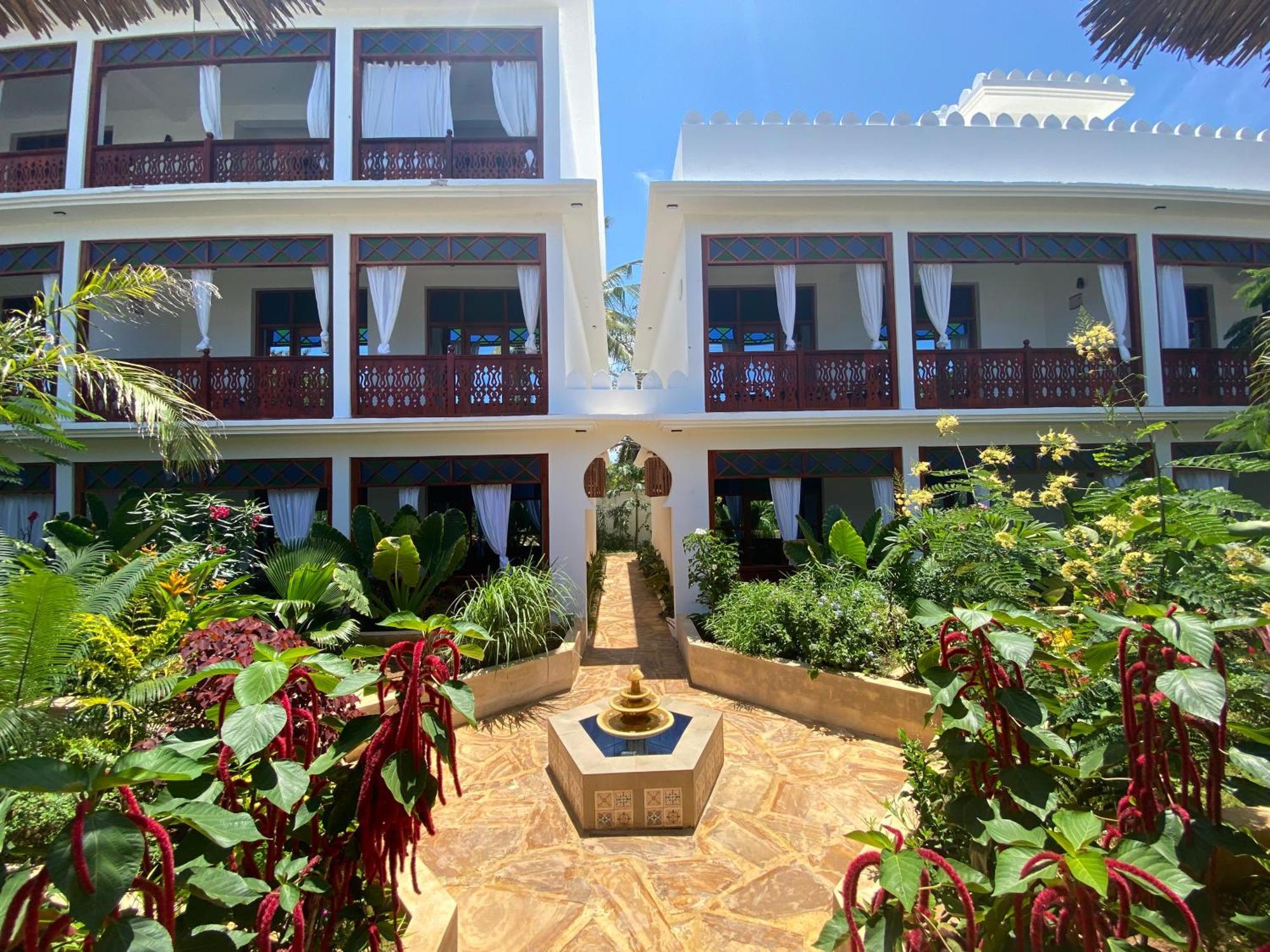 Tasneem Islamic Luxury Suites Jambiani  Extérieur photo