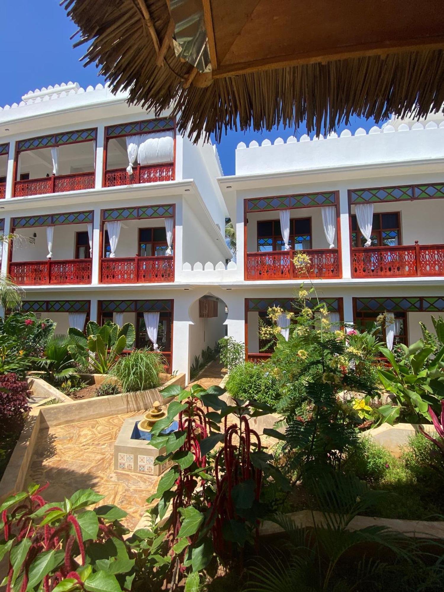 Tasneem Islamic Luxury Suites Jambiani  Extérieur photo