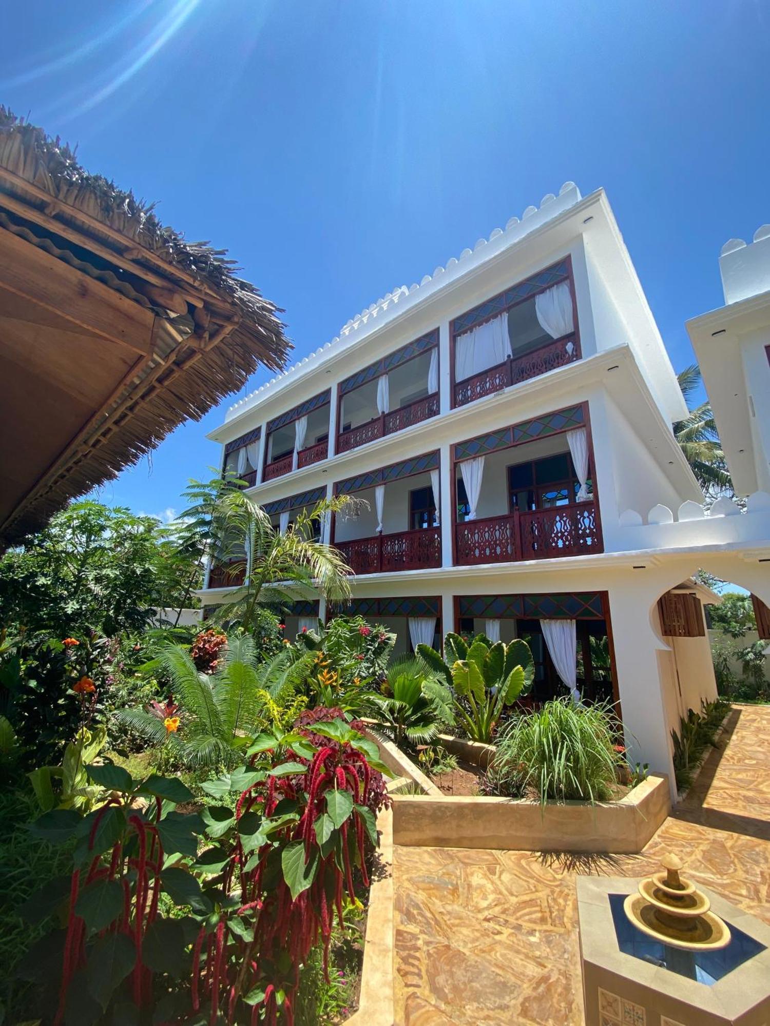Tasneem Islamic Luxury Suites Jambiani  Extérieur photo